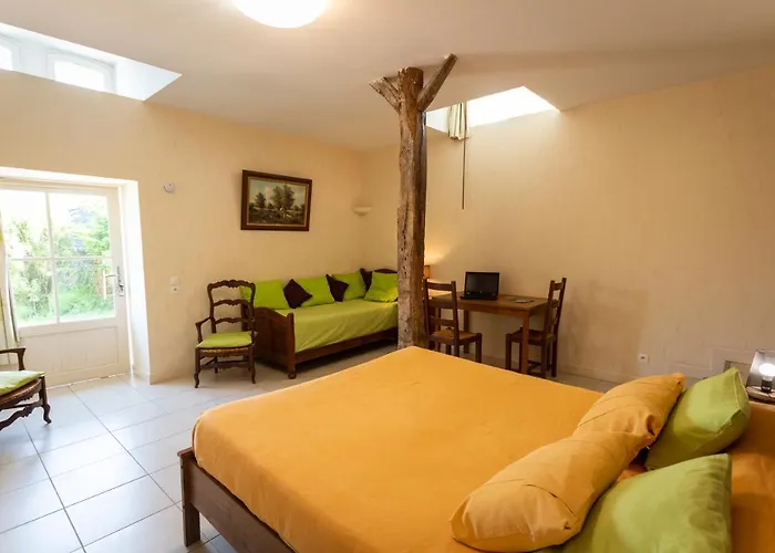 La Haye Et D'hotes Bed & Breakfast 3*