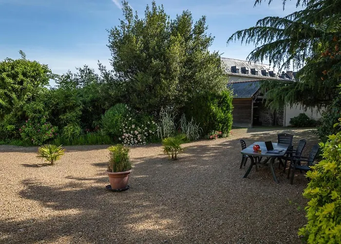 Bed & Breakfast La Haye Et D'hotes Avrillé